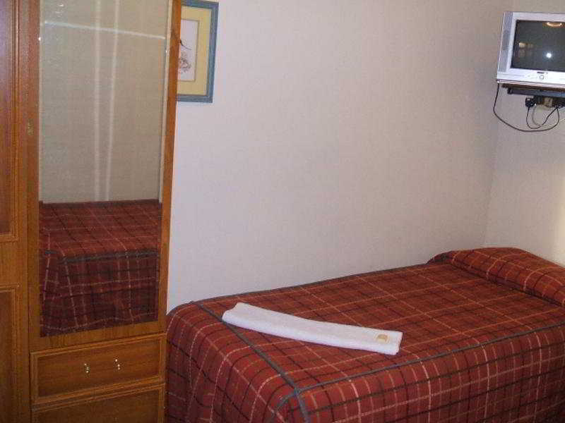 Corbigoe Hotel London Room photo